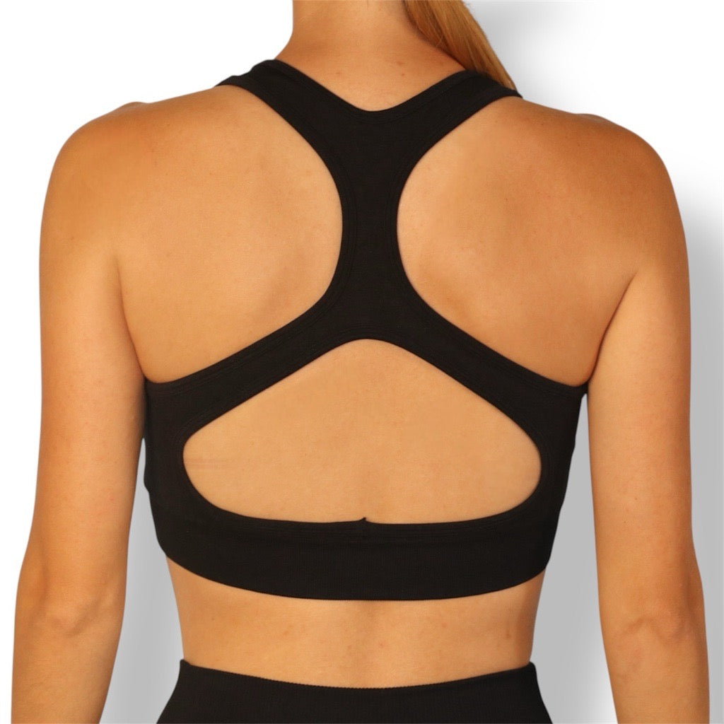 AT-011 Schwarzes Sporttop