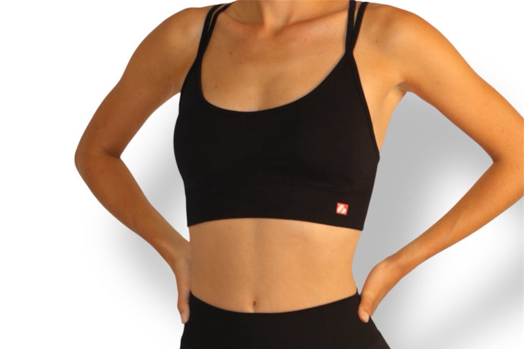 AT-010 Schwarzes Sporttop